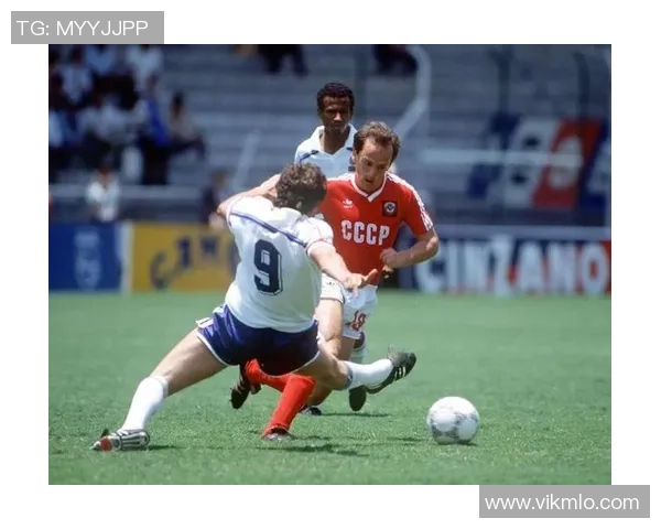 俄罗斯足球明星98的辉煌历程与对足球的深远影响分析 俄罗斯足球明星98的辉煌历程与对足球的深远影响分析