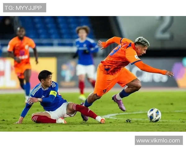 高教练足球：探索战术创新与年轻球员培养的完美结合